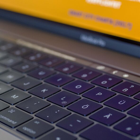 Laptop